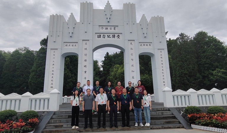 党群部党支部与财务部党支部开展联学联建主题党日活动