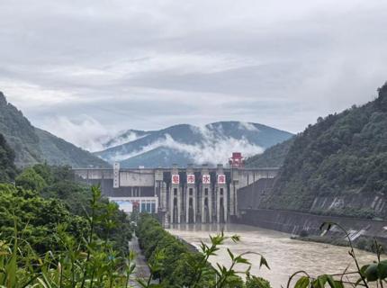澧水公司积极迎战渫水50年一遇大洪水